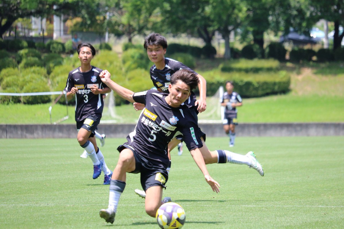 U-18】 本日TOPチームとのトレーニングマッチを行いました⚽️ 公式