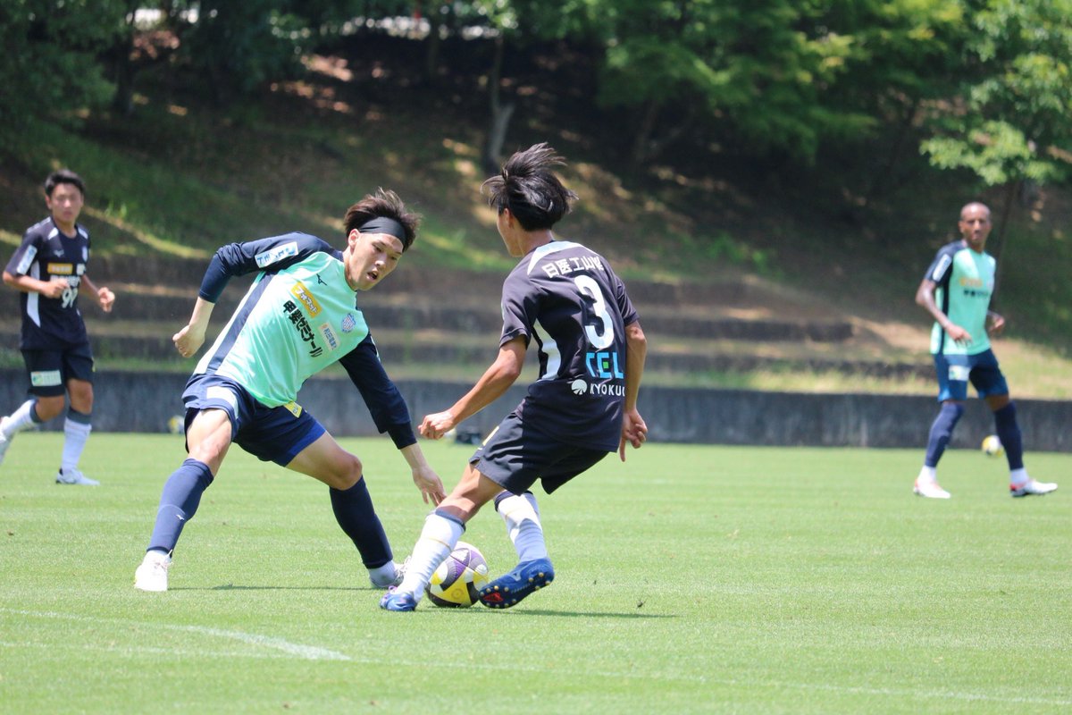 U-18】 本日TOPチームとのトレーニングマッチを行いました⚽️ 公式