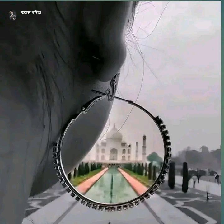 हुस्न उसका मुझसे पूँछते हो... तो सुनो... 
एक झुमका उसका ताजमहल समेट लेता है..! 😍

#चौधराइन