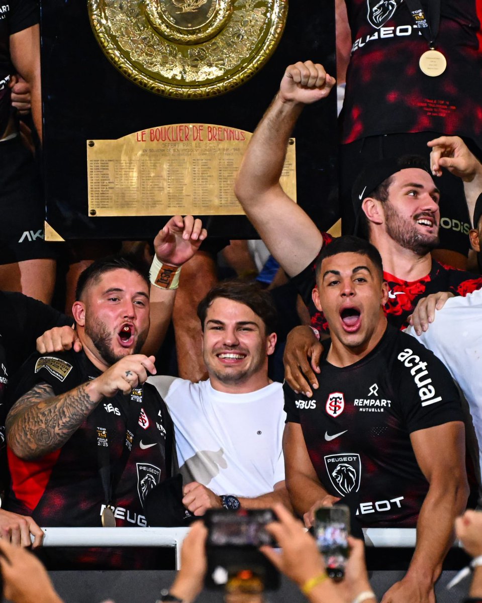 ❤️🖤 𝐿𝒶 𝓋𝒾𝑒 𝑒𝓃 𝓇𝑜𝓈𝑒 🛡️🛡️🛡️