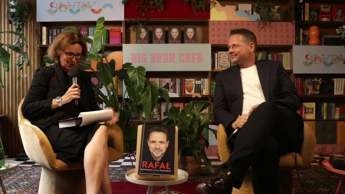 DSubbotko's tweet image. Jeśli Polacy są w traumie, to moją rolą jest pokazać, że jednak jest przyszłość przed nami. Może przegrałem po to, abyśmy wygrywali w kolejnych latach. Zrobię wszystko, aby tak się stało - @trzaskowski_ z Agatą Passent na spotkaniu nt. książki &quot;Rafał&quot;.  

youtube.com/watch?v=lcAITp…