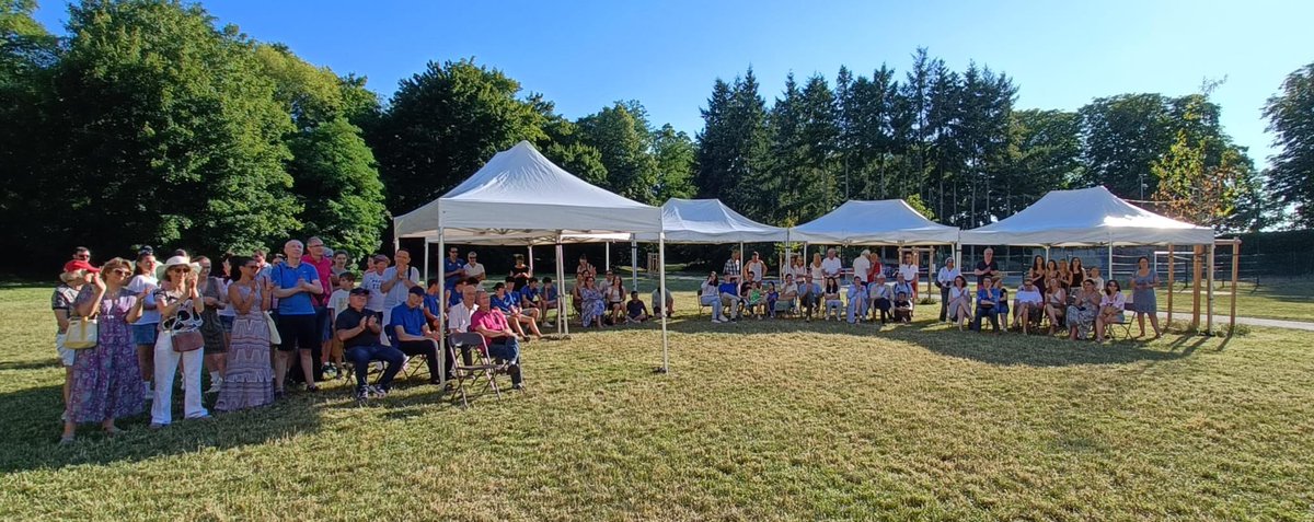 ericberdoati's tweet image. Après la réception des sportifs hier soir ce matin les derniers préparatifs avant l’ouverture de la fête du FC Saint Cloud notre club de football