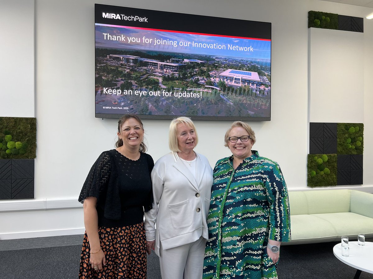 Becky Lodge tweet media