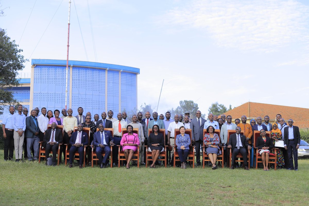 PbyakikaPauline's tweet image. Mbarara University of Science and Technology graduated academic staff in institutional pedagogy and Competence-Based Education Training. We heartily appreciate Prof Liu Yufeng and Dr. Patience Awopegba from UNESCO CFIT, for gracing the occasion! Succeed we MUST!