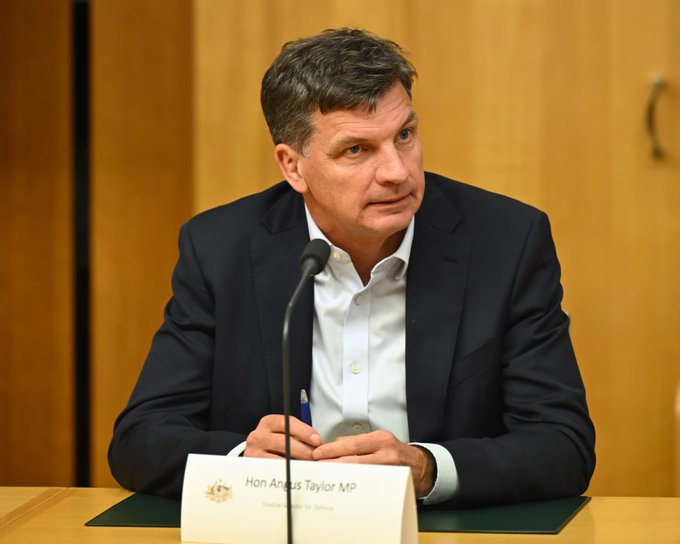 JJKALE2's tweet photo. We paid Angus Taylor $80,000,000 for imaginary water.    

The water was fake and the money was real has never been recovered.

Australia, when are we going to get angry? 

Like real angry? https://t.co/C0cnt9dzv0