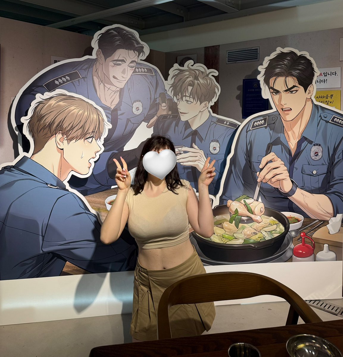 sungkyums's tweet image. ₊˚⊹ ᰔ 아침이 밝았습니다 팝업!! °❀⋆.ೃ࿔*:・
매일 방문할 수 있어서 정말 운이 좋았어요!!
처음에는 멋진 전시를 제대로 즐기고 싶어서 대부분의 사진은 뒷날에 찍었지만, 매일매일 정말 너무 즐거웠어요❣️🚨🚔❤️🖤
#아밝팝업 #레진시그팝업 #재이미샵