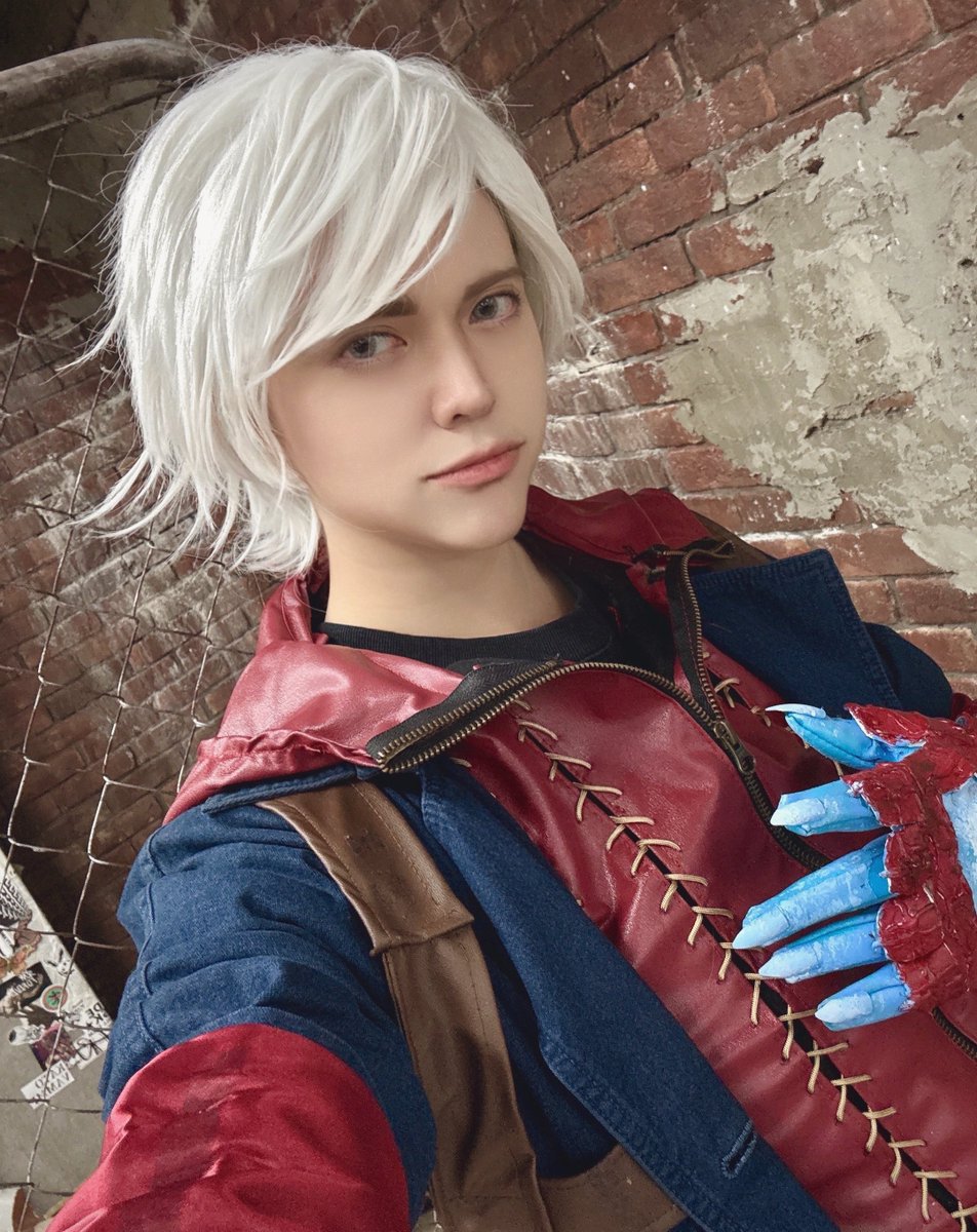 lovely_coron's tweet photo. 【Cosplay】
ごろさんとDMC4撮影してきた〜
ちゃんと4ネロ撮影したの初めてで楽しかったです🥺✨✨自撮り速報
素敵なお写真たくさん撮っていただいたので楽しみです♥️
#DMCcosplay https://t.co/J4adtbe7pR