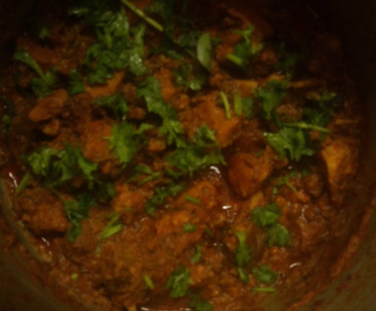 inchara_070's tweet image. Today&apos;s special 

• Chicken Curry
• Egg fry
• Egg curry 

#SomisCulinaryTales #TodaysMenu