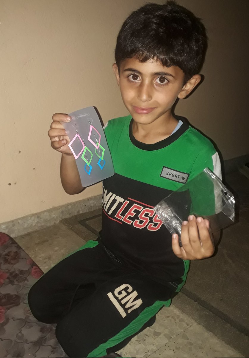 osama1667722's tweet image. Please share this and help my family care for my children.

I cannot balance providing for my daily needs and paying the rent for the apartment I live in after returning to Gaza.
The situation is catastrophic.. 
gofund.me/ef162ca3