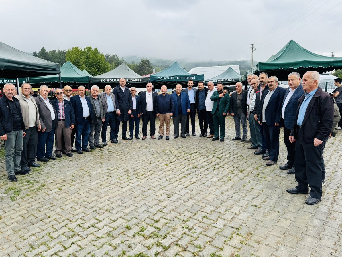 📍Muratlar Köyü

Karamanlar, Kandamış, Yayladınlar ve Muratlar Köylerimizin birlikte düzenledikleri Geleneksel Sığındı Erenler Anma Etkinliklerinde hemşerilerimizle bir araya geldik.

Dualarına ve muhabbetlerine ortak olduğumuz kıymetli hemşerilerimiz ve saygıdeğer muhtarlarımıza