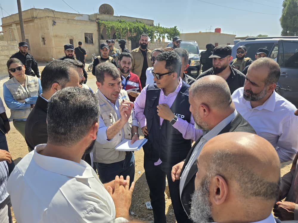 WFP_Syria's tweet image. @WFP_Syria team led by DCD Khalid Osman joined Daraa Governor Anwar Al Zoubi in Busr Al-Harir to assess urgent needs.
They focused on rehabilitating bakeries and expanding the bread subsidy project—key steps to rebuild local food chains and support community.
#Syria