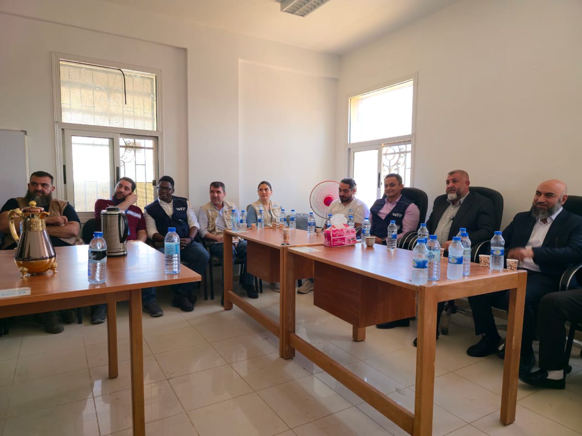 WFP_Syria's tweet image. @WFP_Syria team led by DCD Khalid Osman joined Daraa Governor Anwar Al Zoubi in Busr Al-Harir to assess urgent needs.
They focused on rehabilitating bakeries and expanding the bread subsidy project—key steps to rebuild local food chains and support community.
#Syria
