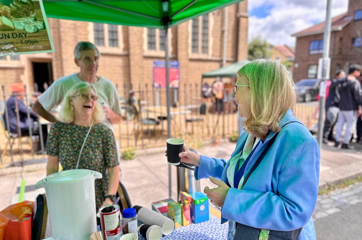 WandsworthMayor's tweet image. The Deputy Mayor was invited to BATCA Summer Funday. Bringing together the diverse communities and faith groups of Balham and Tooting. She met lots of members of the local community, tasted delicious food served by parents of Gatton school and member of St Augustine’s church.