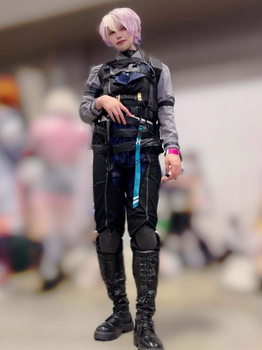 itudemo_netai__'s tweet image. にじそおつかれさまでした🌟
(手袋×ごめんなさい！)
#にじそコス
#CLAWSPLAY