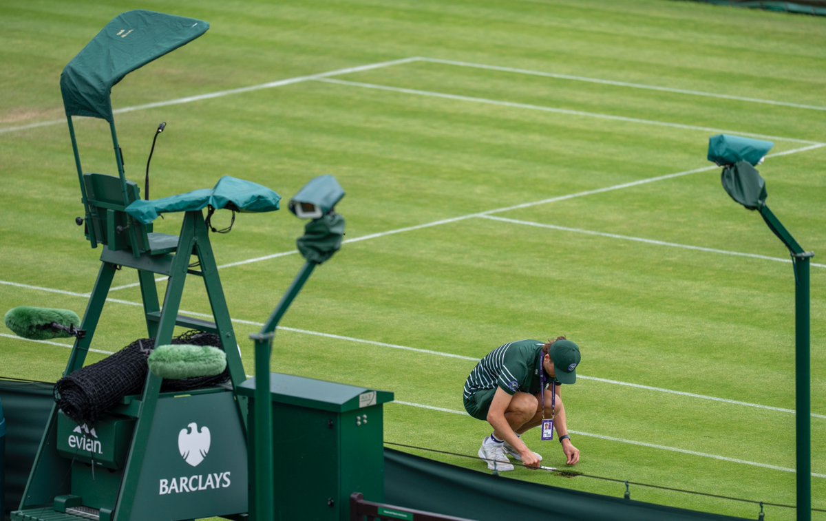 The finishing touches before The Championships get under way 🌱

#Wimbledon