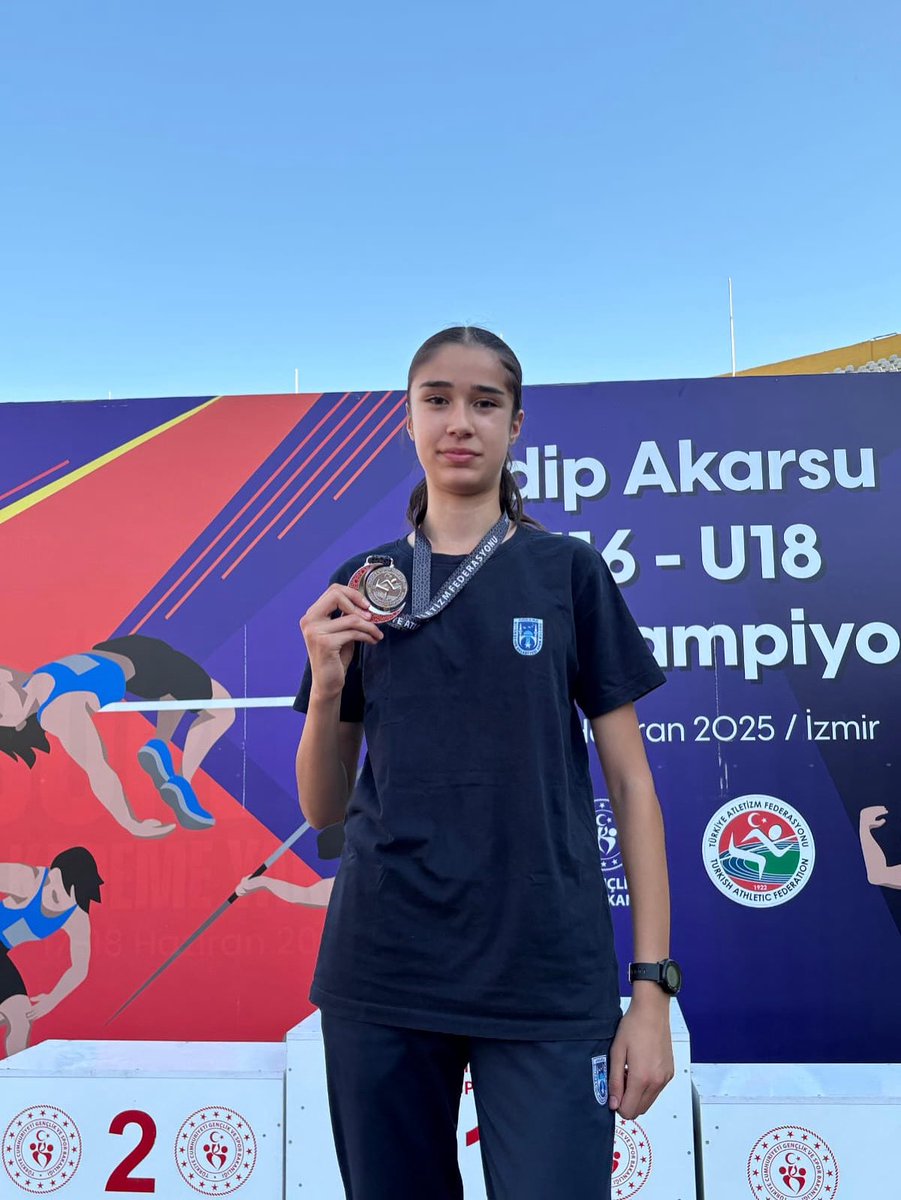 24-26 Haziran 2025 tarihlerinde  İzmir' de yapılan Türkiye U16 Atletizm Şampiyonasında alt yapı sporcumuz Elif Ezgi Erşahin  800 metre koşuda Türkiye 2.incisi olmuştur.
Sporcumuzu tebrik ediyor, başarılarının devamını diliyoruz.🥇🥇🥇
<a href="/mansuryavas06/">Mansur Yavaş</a> 
<a href="/cevdettoptas/">Cevdet TOPTAŞ</a> 
<a href="/atak06mehmet/">Mehmet ATAK</a>