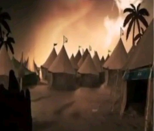 3 محرم الحرام
(ہاےؐ مظلوم حُسین ؏)

 تاریخ میں ملتا ہے کہ۔۔

     تین محرم کو سادات کے خیام
     دریا سے دور نصب کرواےؐ گیے اور
     عمر ابنِ سعد (ملعون) 22 ہزار کا لشکر
     لے کر کربلا آگیا
😭