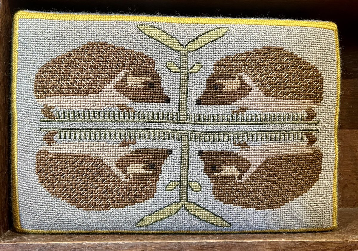 English Churches (@engchurchpics) on Twitter photo Some of the fabulous kneelers <a href="/steepchurchcomm/">All Saints' Steep</a> - designed so it doesn’t matter which way up they are. Snails, foxes, moles and hedgehogs Some of the fabulous kneelers <a href="/steepchurchcomm/">All Saints' Steep</a> - designed so it doesn’t matter which way up they are. Snails, foxes, moles and hedgehogs