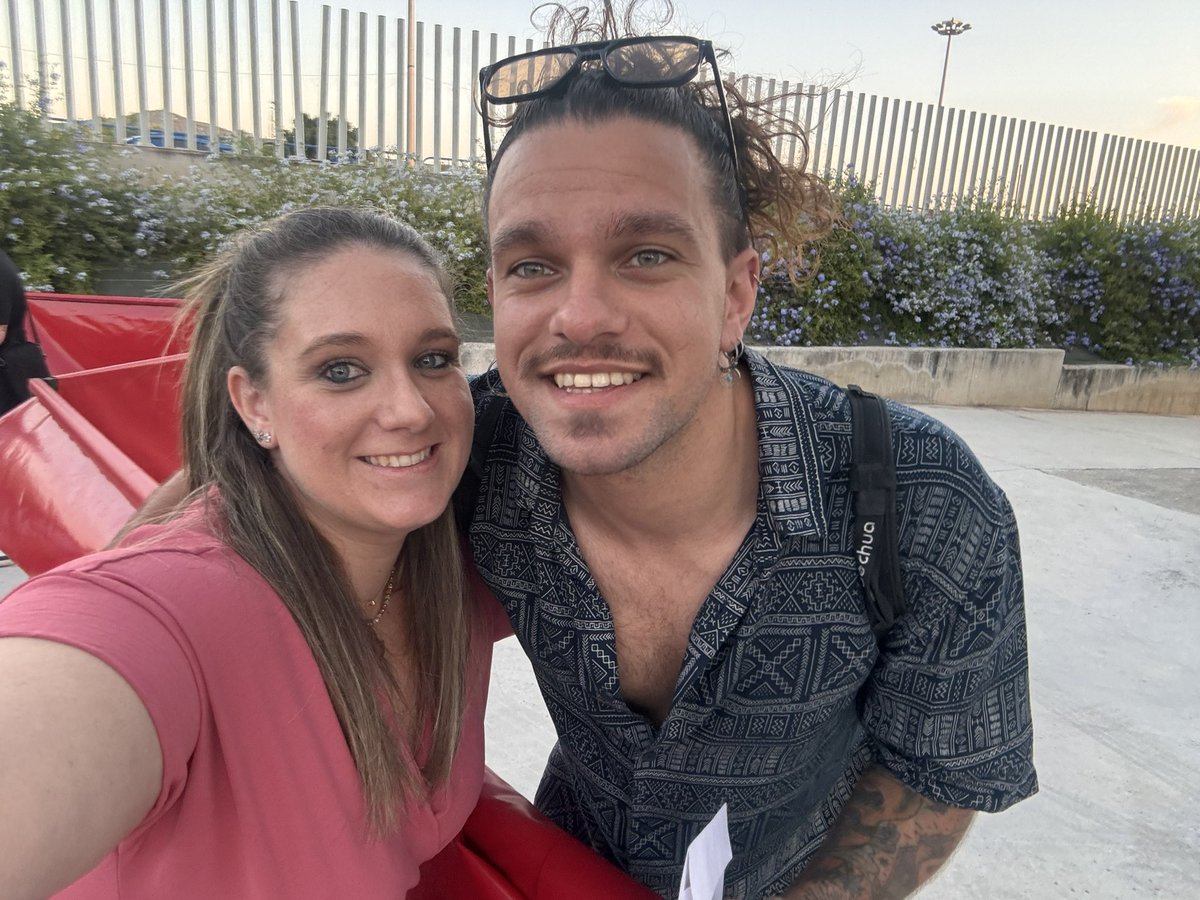 Gracias por tu tiempo, es un placer! Hacéis magia!! <a href="/AlexPeluca10/">Peluuu™</a> ❤️ #loscalaita