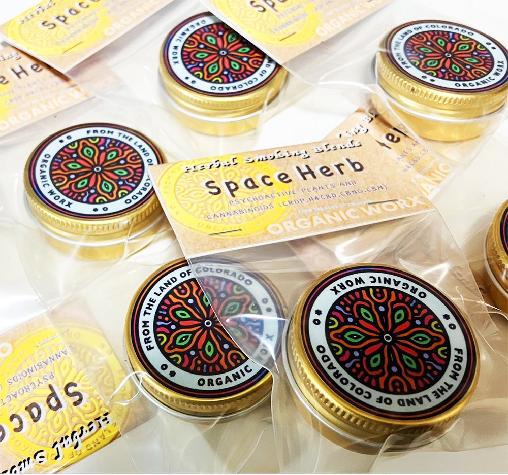 weedyshop's tweet image. 過去最高にいいかもしれない!!まじ体感サティでリアルで深いですし、喉も痛くないのに強い。甘いカンナビフレーバーに見た目も🟢
まじしばらくこれでいいわ。しかし残り少なくなってきました。😭
#CRDP #CRDH #CBNO #ハーブ