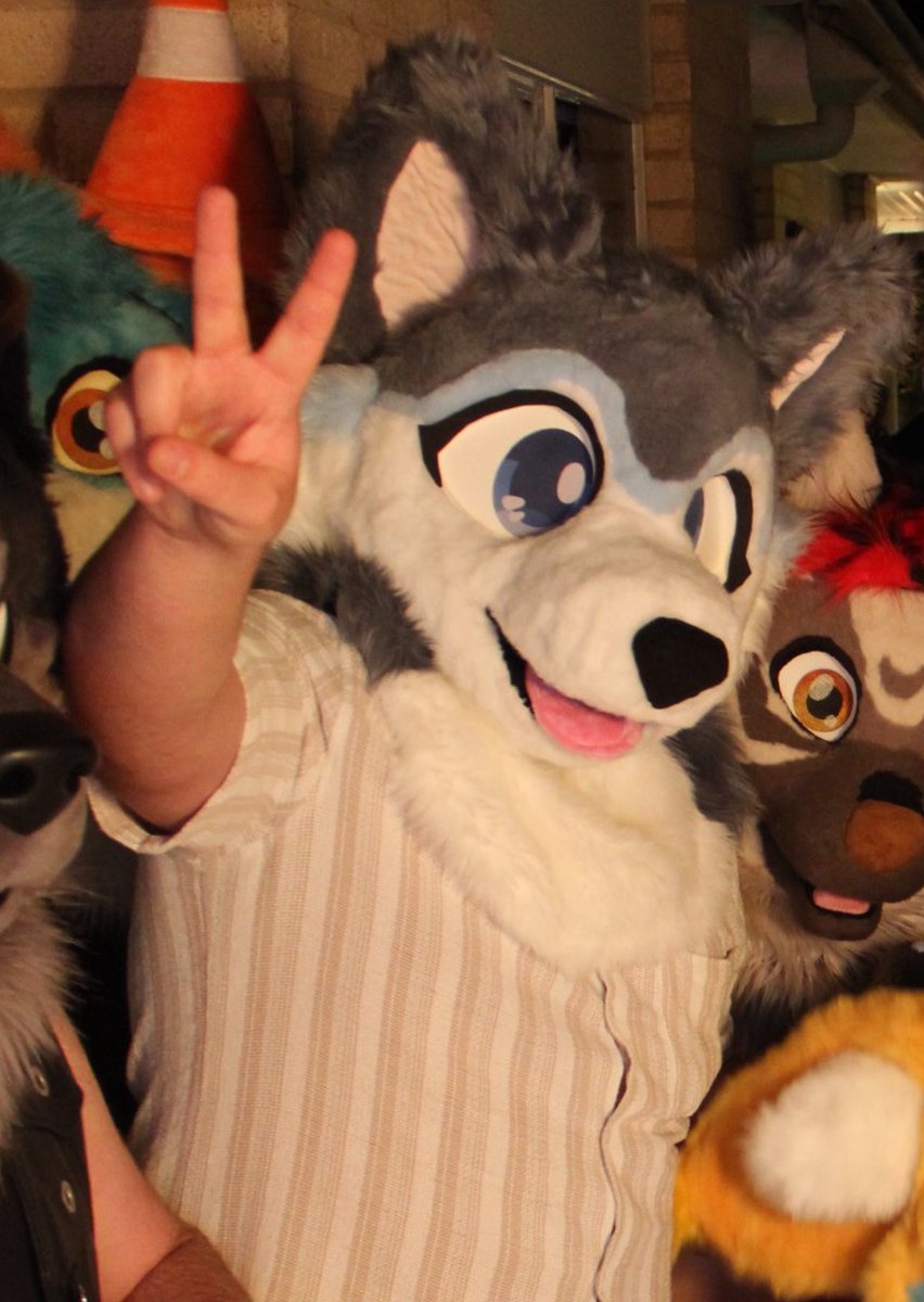 ApertureHusky's tweet image. Dogs out the bag. ๐ผ
Appie is real, I repeat Appie is real.
Thank you to the talented @Manguwu_ for making my dreams come true.