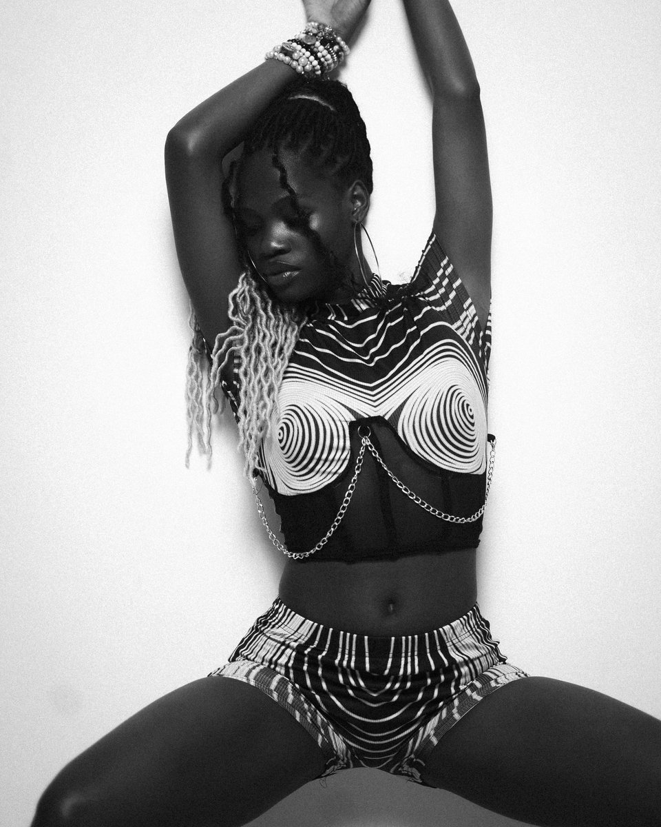 Brown Skinned Girl
📸📸 by Joshy Mwemsi

#MakePortraits2025