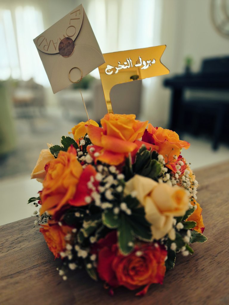 بعد عامين من التحديات والجهد و شغف المعرفة الشيِّقة جداً ! 
تكللت رحلتي مع الماجستير بالنجاح والتوفيق ولله الحمد .
ممتنة لكل من ساندني في هذه الرحلة  🎓