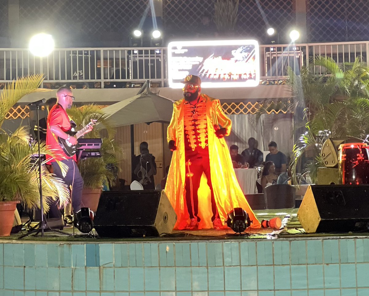 GChrtrn's tweet photo. A #Kampala aussi la fièvre du #30Juin nous anime. #Lipanda #RDC 🇨🇩.
Celebrating #DRC🇨🇩 independence in style from Kampala, Uganda 🇺🇬
@SheratonKampala #Platia #Orexi https://t.co/3MpGWPzwBu