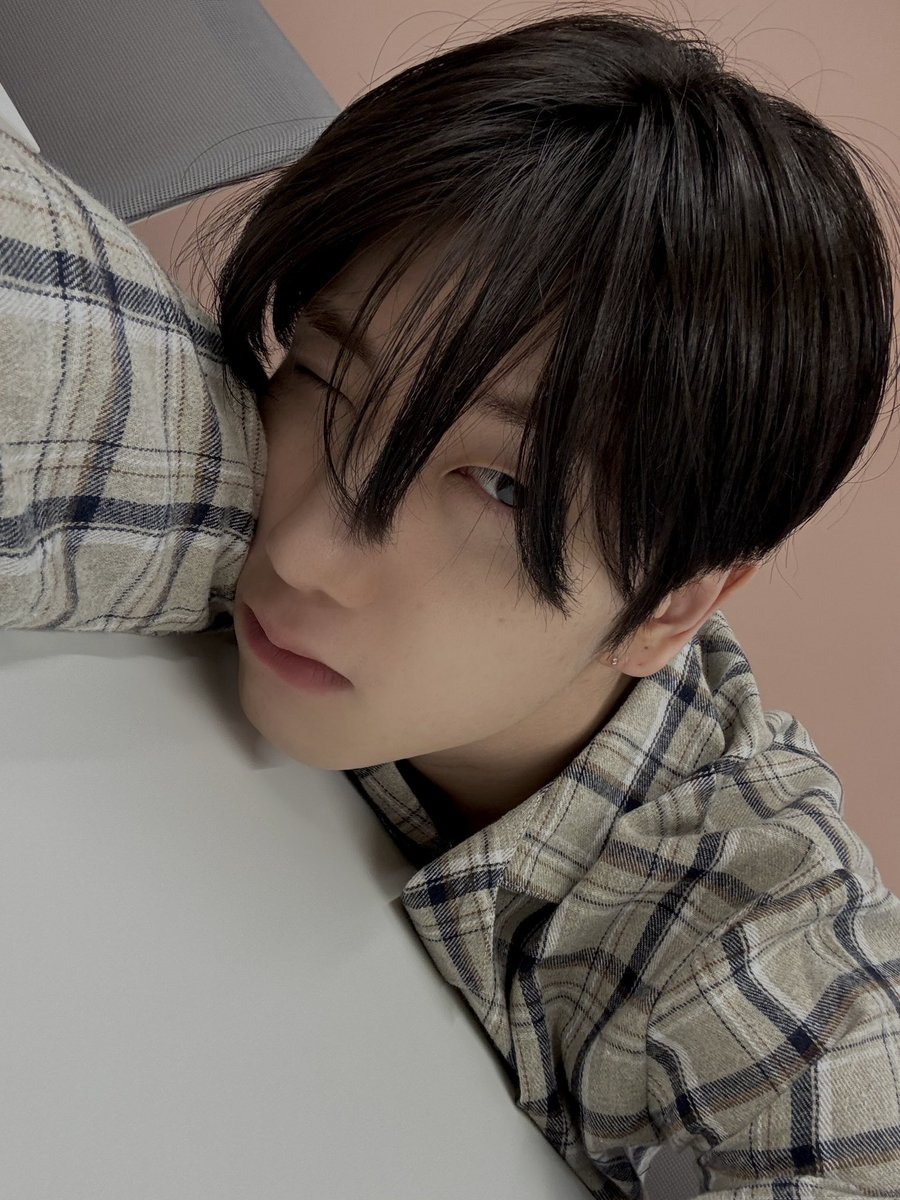 [#도염] 😴😪

#JUSTB #저스트비 #DY