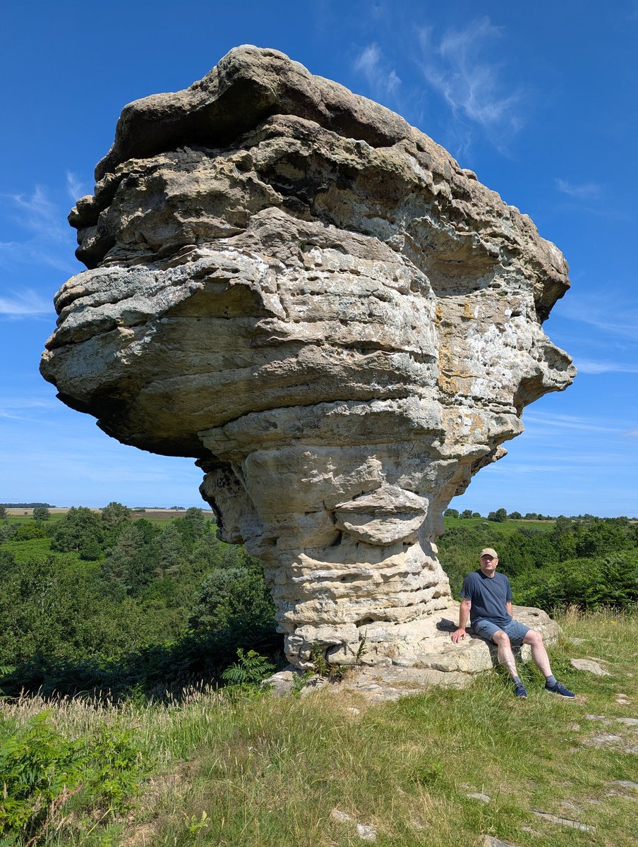 AlistairBoxall's tweet image. A lovely morning today at Bridestones in the North York Moors national park.