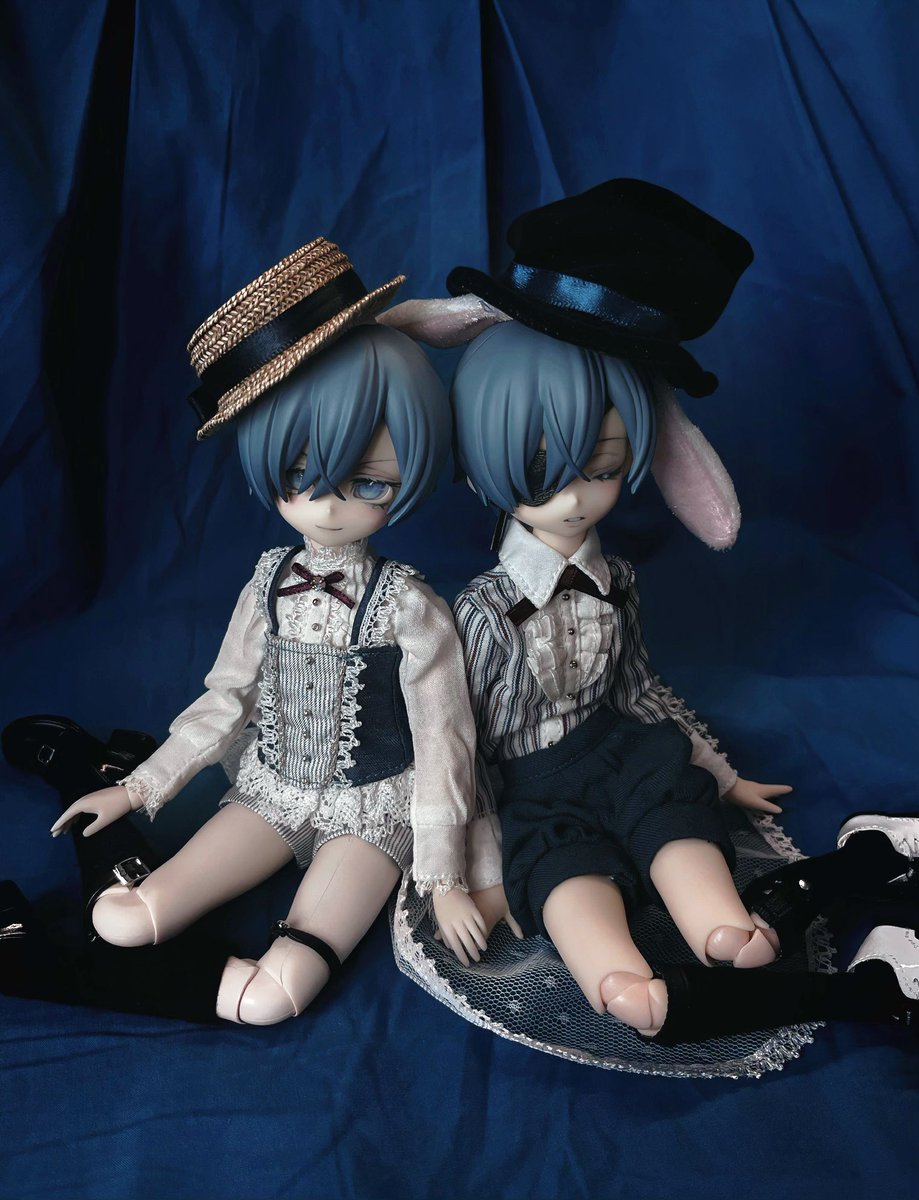 Blaaaaaberry's tweet photo. #黒執事 #BlackButler #ob22
“这个糟糕的世界里我们还有彼此” https://t.co/a0pkoQ96D7