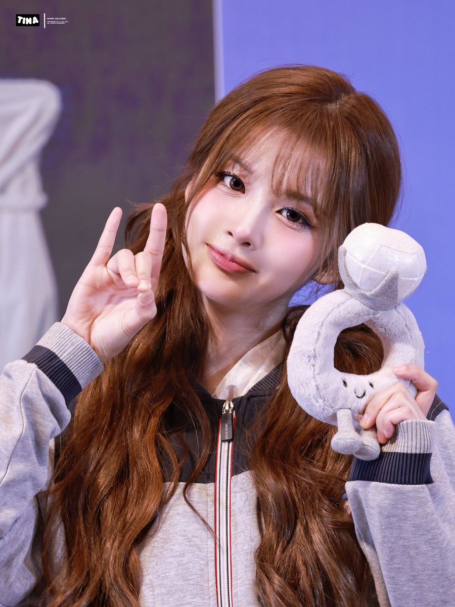 Tina_126's tweet photo. 250629 
#설윤 #SULLYOON
#엔믹스 #NMIXX https://t.co/tzdEObsDCF