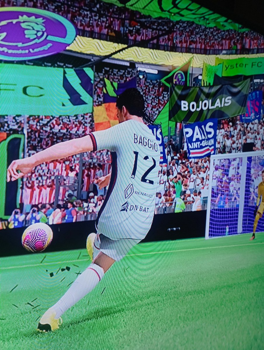 Du Baggio 
Du Bojo en tribune 
Ça fait plaisir 

#beaujolais
#baggio