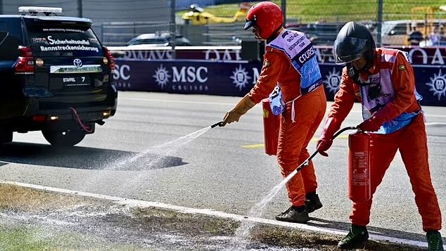 Everyone is on fire. Let’s hope today not fucking everything!

#AustrianGP 🇦🇹 #F1
