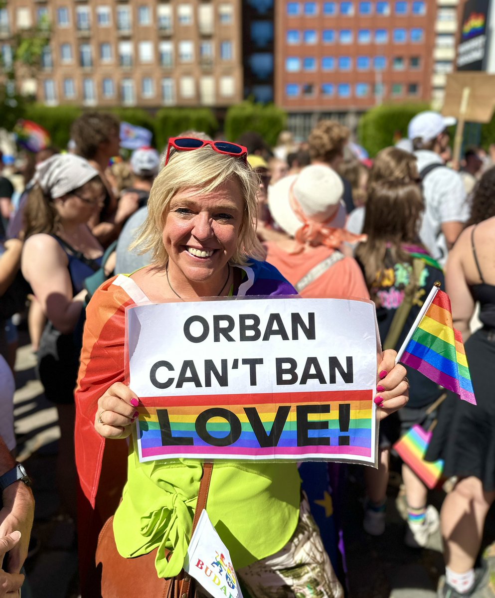 hildevautmans's tweet image. Hungary’s first-ever banned Pride, by Orban’s order.
He got the opposite of what he wanted.
He got exactly what he deserved.
200.000 marched. Largest Pride in Hungarian history. 🇭🇺🏳️🌈