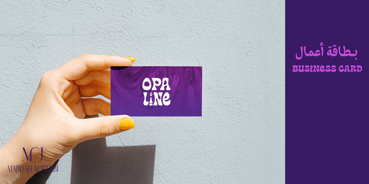 مساء الخير والإبداع 
بعد شهر ونصف تقريبا من إجازة التصميم اللي اخذتها رجعت بكل حماس وشغف للتصاميم 🤩
اقدم لكم هوية بصرية لمشروع lipgloss (ملمعات الشفاه) ✨
سويت البريف عن طريق chatgpt بحيث يكون موجه لفئة النساء من جيل z وهاذي كانت النتيجة😎 
behance.net/gallery/229214…