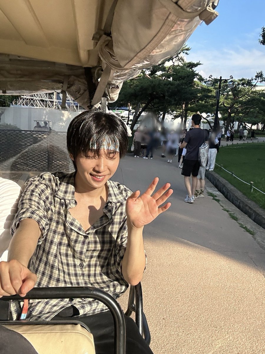 뜨거운 여름날 거짓말처럼 살랑이던 바람 🍃 무더위에도 함께 즐겨 주신 모든 관객 분들 감사합니다! @ 2025 PARK MUSIC FESTIVAL

- ꕤ -

SETLIST

◾️10분
▫️Horizon
◾️lake
▫️Eternally
◾️Say yes
▫️Always
◾️숨은 그림 찾기
▫️Don’t know
◾️Garden

 #정세운 #JEONGSEWOON