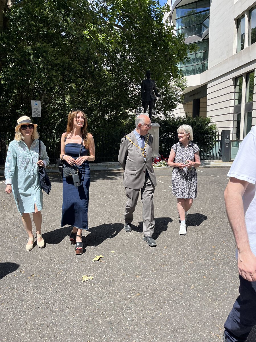 The latest walking tour was the ideal way to mark #ArmedForcesWeek 🇬🇧 

Westminster is fortunate to have such strong ties with our armed forces and it was brilliant to learn some more of the most important locations from the Second World War