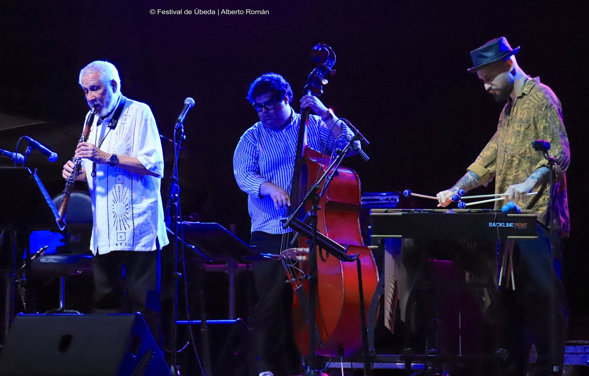 𝗘𝗡 𝗗𝗜𝗥𝗘𝗖𝗧𝗢 | El saxofonista y clarinetista Paquito D´Rivera, con su quinteto, actuó en el 37 Festival de Úbeda este sábado dentro del microfestival ‘Calle 54 jazz’ (3)
