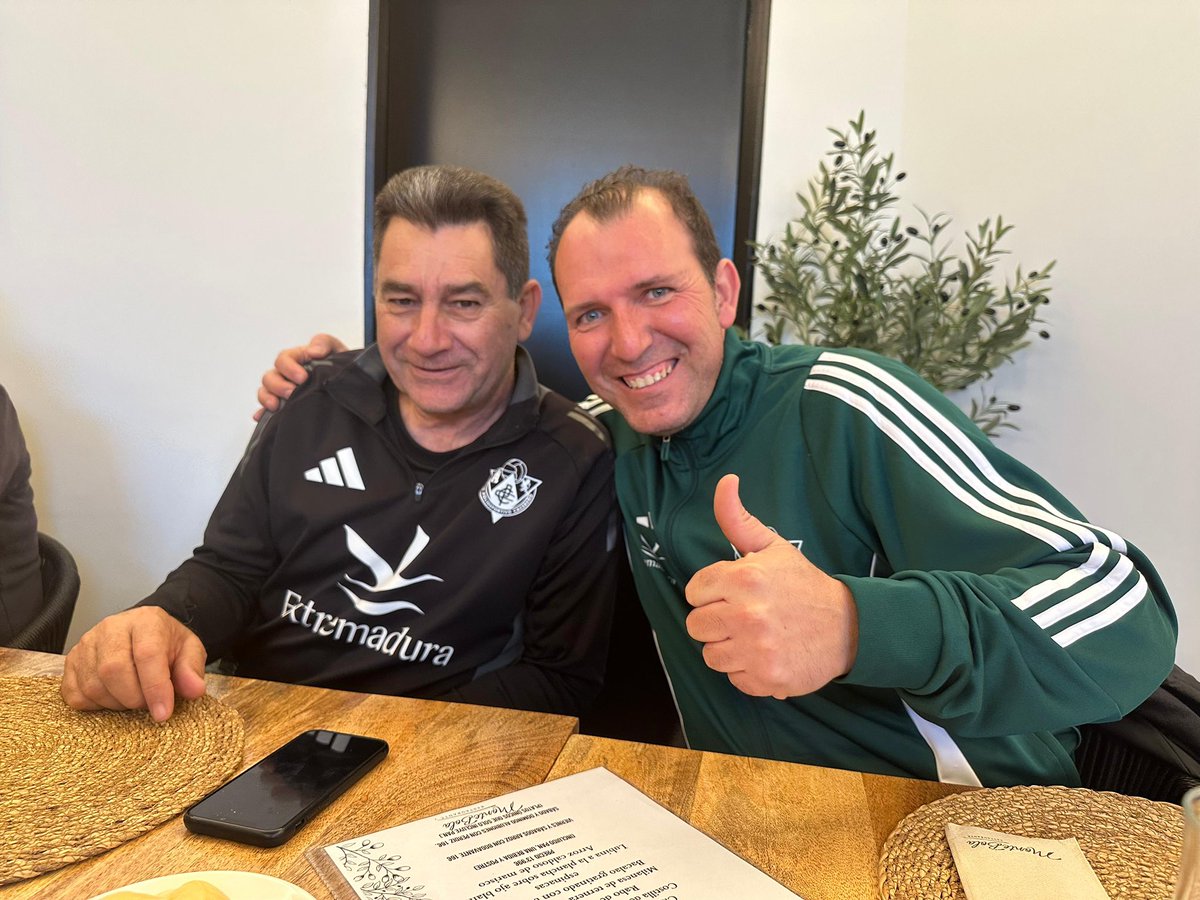 cesarpavoon7_'s tweet image. Graaaande mi amigo ANTONIO, muchas felicidades crack que cumplas muchos más