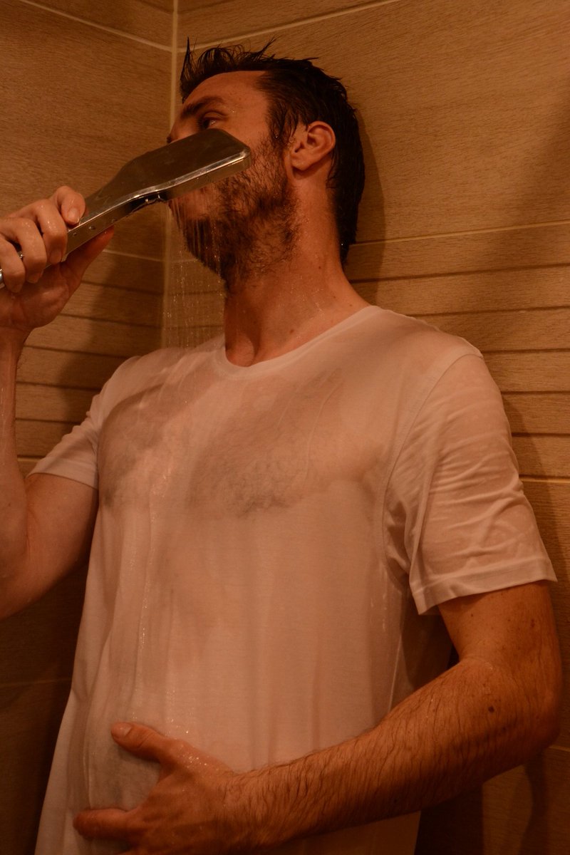 leo_frenchy_'s tweet photo. @alexandreferrari7589
#douche #shower #shotting https://t.co/qMZIRsecOW
