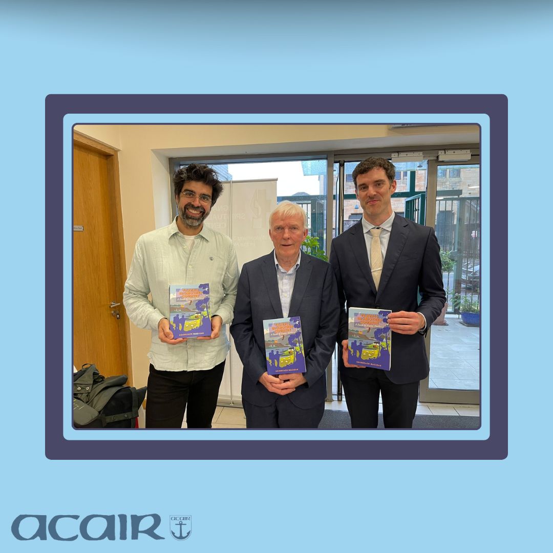 Bha oidhche air leth againn oidhche 'Haoine agus sinn a' cur air bhog leabhar ùr Coinneach MacIlleathain; Travels in Another Country; A Guide to Gaelic Scotland.

Taing mhòr dhuibh uile a bha an làthair.

acairbooks.com/books/travels-…

#Acair