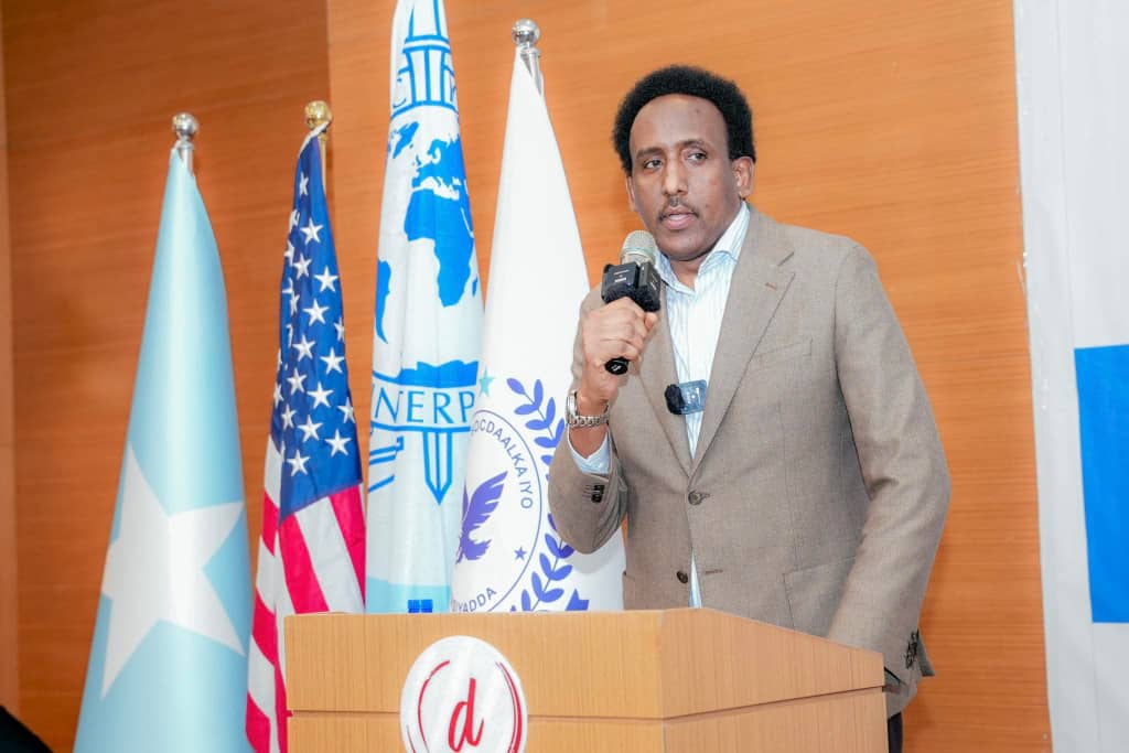 tvuniversal's tweet photo. The rollout of the PISCES system by @icasomalia, in partnership with @StateDept &amp; @US2SOMALIA, marks a leap in Somalia’s capacity to detect ID fraud, tackle transnational crimes, and improve intelligence sharing. Ties with @INTERPOL_HQ bolster national security. https://t.co/6UihguqpS2