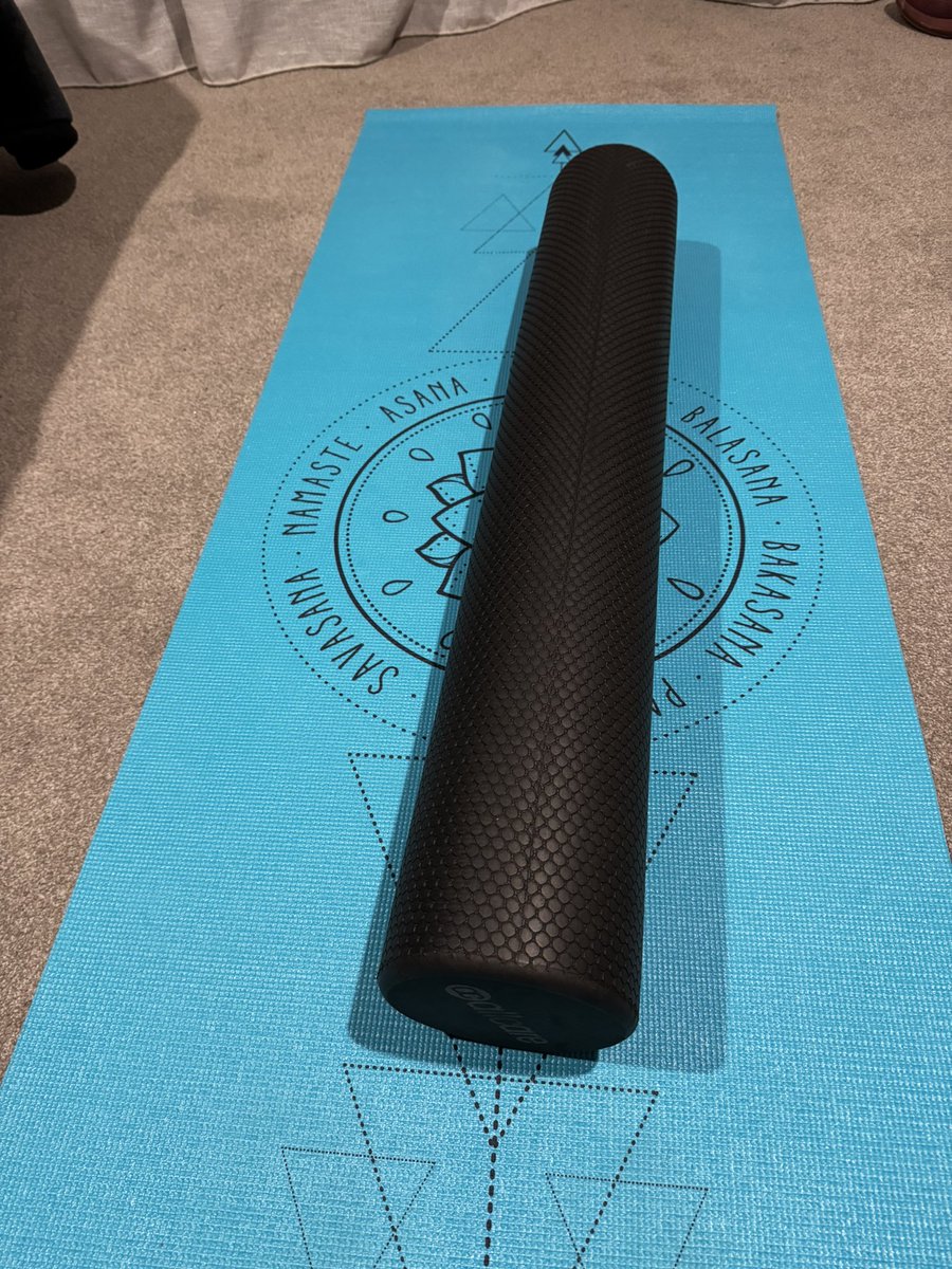 Na stupnici 1-10, ked 10 je absolutne-najtop-dokonale; preco je tento fyzio valec 3856?
Dost mi chybal, mam ho len tu na NZ a vypukali mi hadam este aj vlasy na hlave a fascie boleli jak das!!! Kvoli tym debilnym noham som sa dost opustila a teraz to veru boli, vracat sa spat🥹