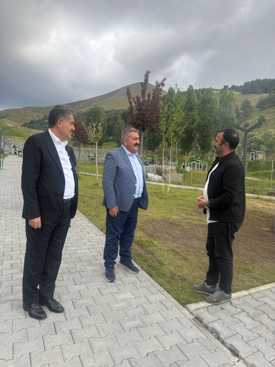 • Hazine ve Maliye Bakan Yardımcımız Sayın Abdullah Erdem Cantimur’u, vizyon projelerimizden biri olan Kent Ormanı Vadi Palandöken’de misafir ettik.
Doğayla iç içe, ailelerin huzurla vakit geçirdiği ve hemşehrilerimizin yoğun ilgi gösterdiği bu güzide mesire alanımıza, Sayın