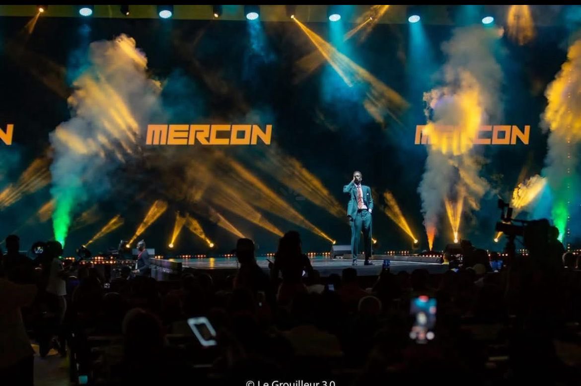 yaomoisekatumbi's tweet photo. Une émission pour célébrer la femme… et on laisse #Mercon être chanté en direct à une heure de grande écoute ? La @RTIOfficiel devait censurer ce passage.
Le @COMICI_RCI doit être plus rigoureux.
Ce n’est pas la première fois. Carton jaune. 🟨 ⚠️ #MissCI2025 https://t.co/2U2QV9FjRL
