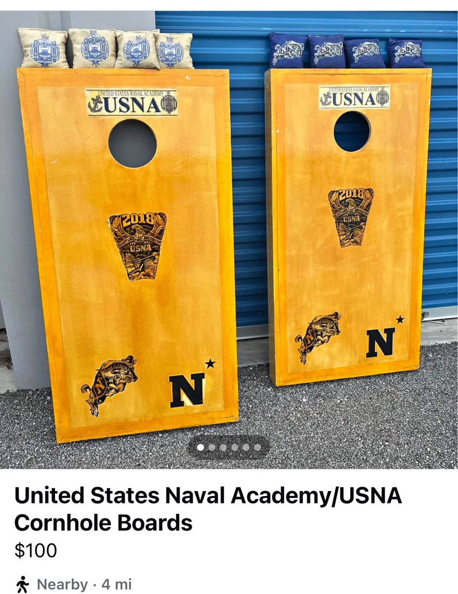 HeismanHorvath's tweet image. Found these on sale locally. Sharing because I’m sure someone wants them?
Class of 2018.