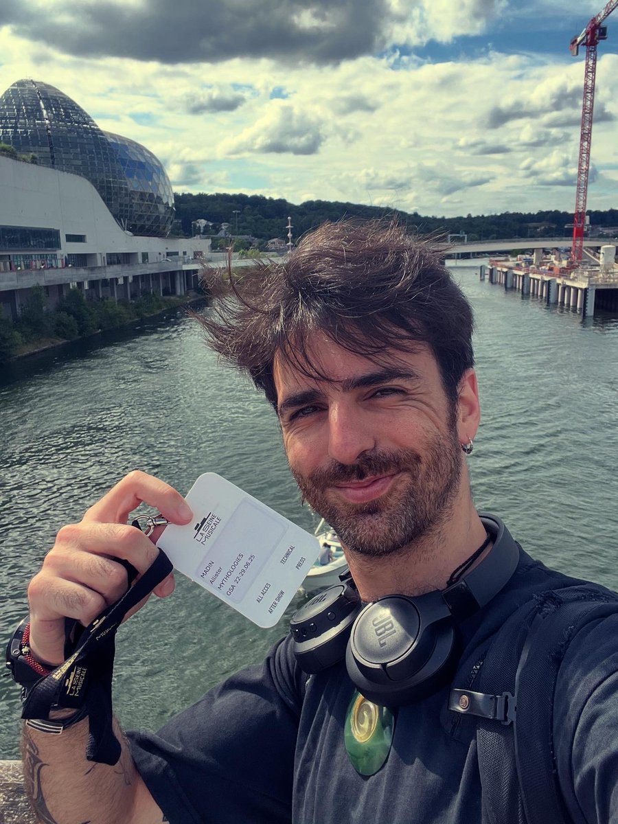 ALLMadin's tweet photo. Merci @balletpreljocaj pour cette nouvelle invitation et la confiance renouvelée! 
It was fun to come back @laseinemusicale for another project and team!
See you again next season 25/26 🕺🏻🩰 https://t.co/eOLLQG3SN4