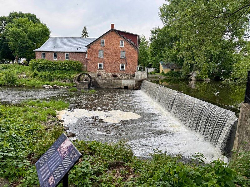 chris2x's tweet photo. A Five-Day Foodie Exploration of Southern Québec - Amateur Traveler https://t.co/o06Q15uCp9 #quebec #travel #bonjourquebec @Quebeccite #tbexquebeccity @cantonsdelest @tourismemonteregie @centreduquebec https://t.co/6sDyn6Kox7