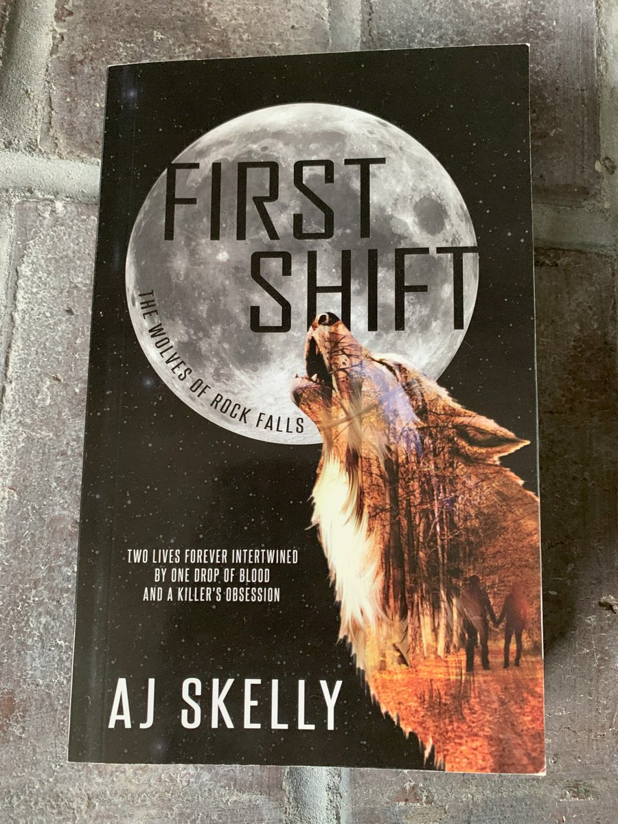 Skelly’s paranormal young adult romance perfectly blends fantasy with reality. 

Review: 
jlsullivan.net/first-shift-th…

#BookReview #BookRecommendation #yabook #yaread #readersoftwitter